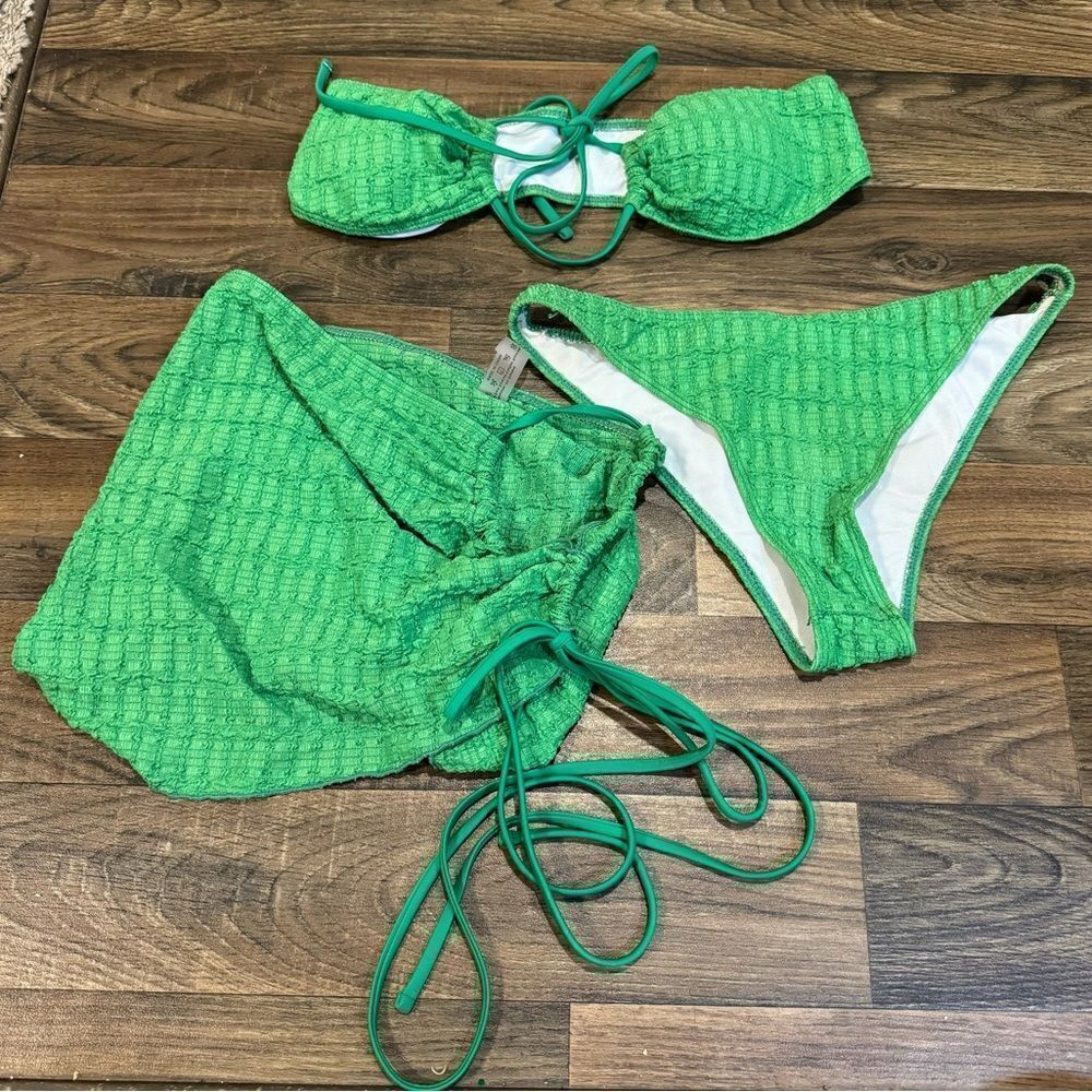 3 piece FN green bikini & coverup